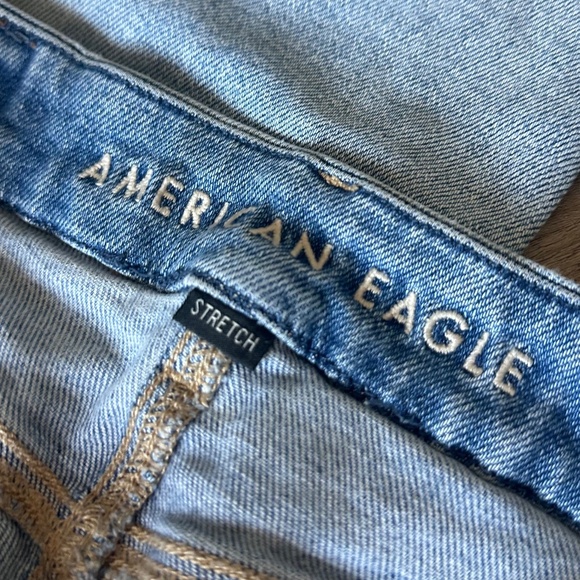 American Eagle Curvy Mom Jeans - Picture 3 of 5